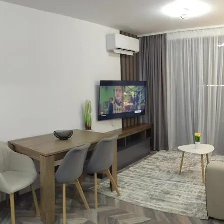 Cosy 5 Апартаменты *